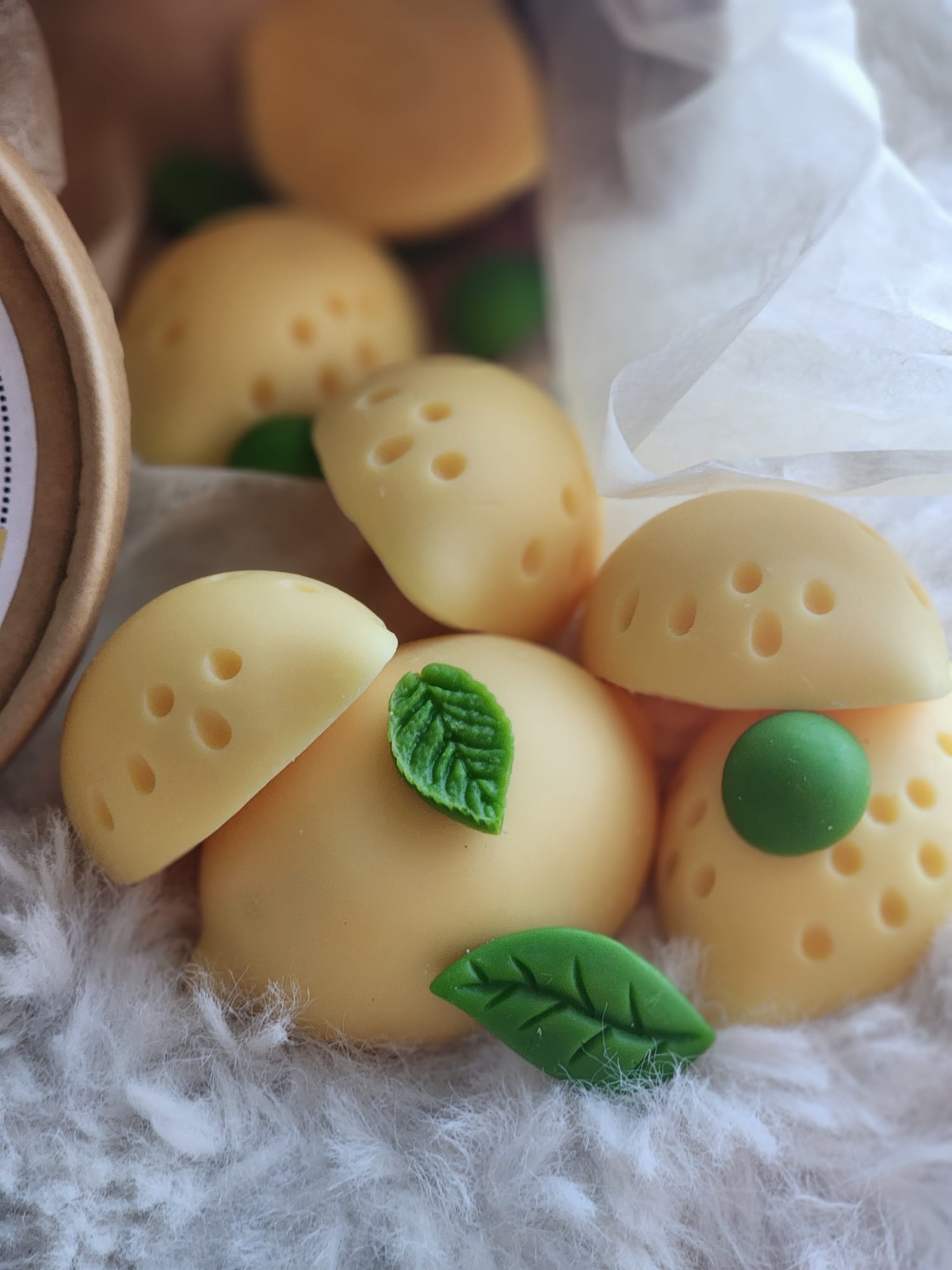 Detalle de los wax melts First Light elaborados con cera 100% vegetal de soja.